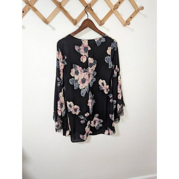 ASTR Black Floral Print Bell Sleeve Women's Dress - Size Extra Small - Picture 6 of 7
